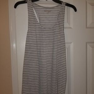 ⭐⭐3 for $10⭐⭐Red Camel Large Tank Top